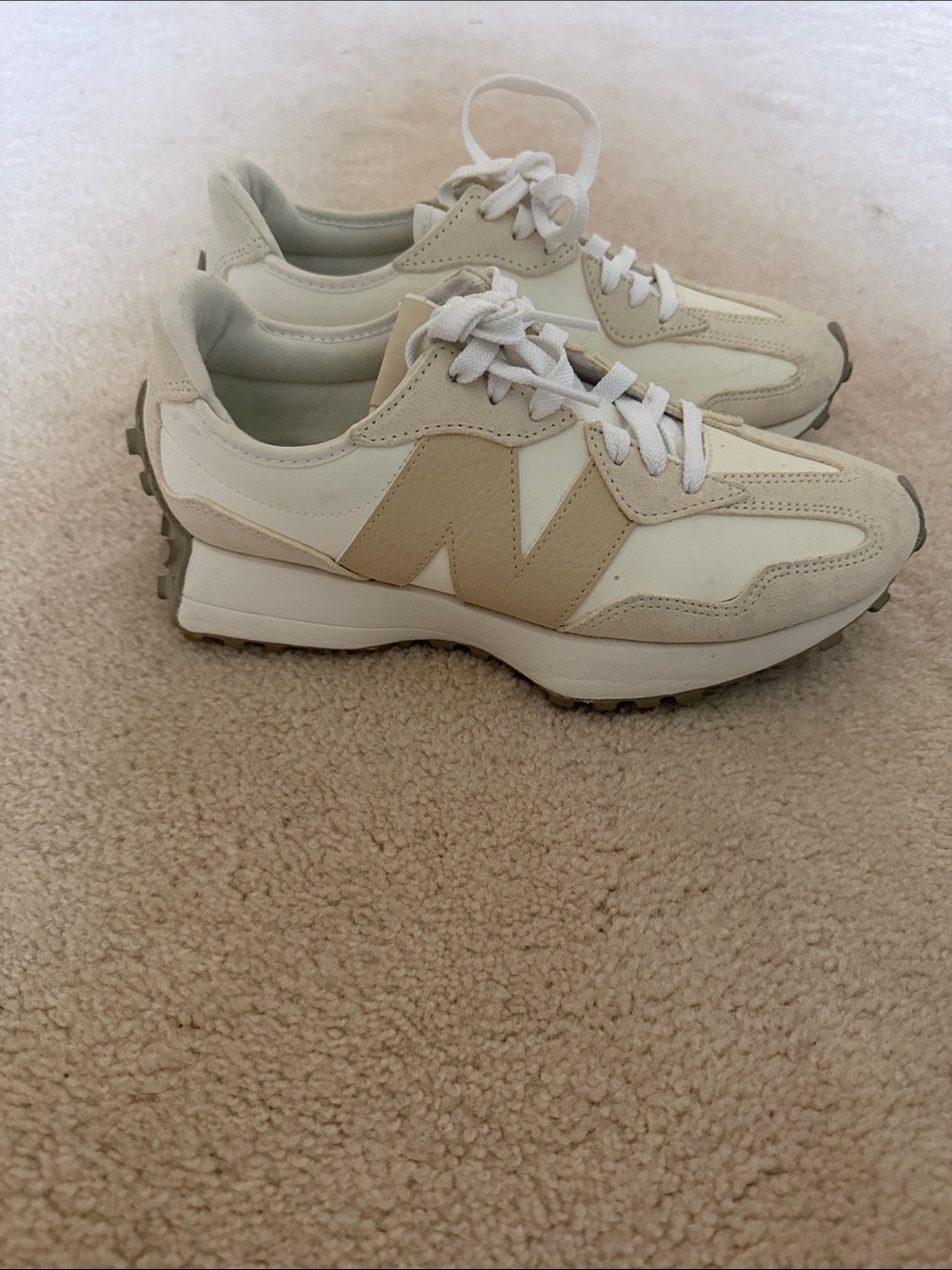 New Balance Beige and White Women's Sneakers - Picture 2 of 5